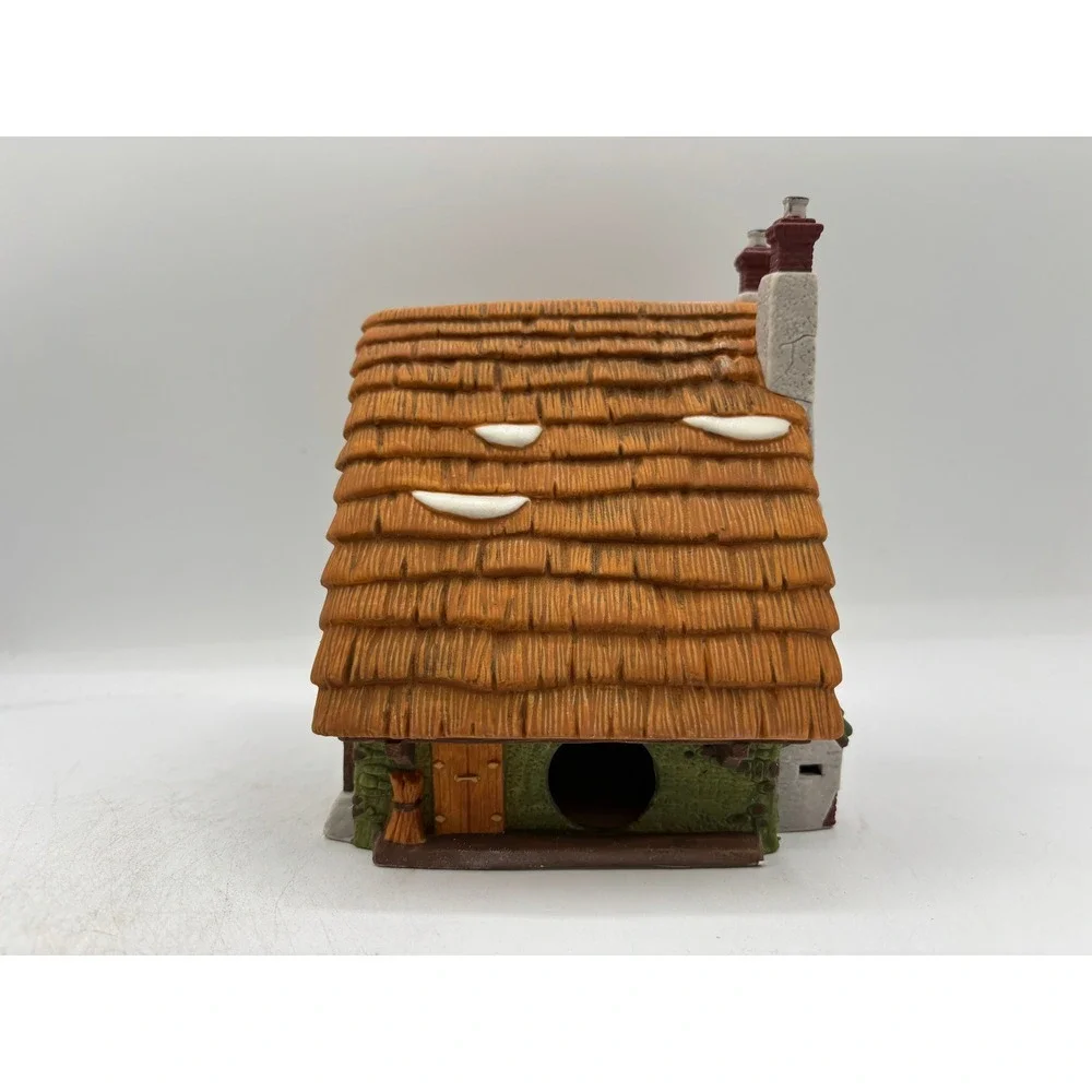 Department 56 1993 Vintage HVC Dickens Village Series Lomas Ltd. Molasses 5808-4